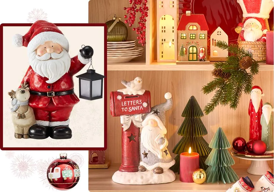 Collage aus 2 Bildern. Bild 1: Weihnachtsmann mit Rentier und Laterne, rote Baumkugel mit Eisenbahn. Regal mit Weihnachtsdeko: Weihnachtsmann mit Briefkasten und Aufdruck " Letters to Santa, rote LED-Kerze, Papier-Tannenbäume in Grün, Keramik-Weihnachtsmänner in Rot und Grün, beleuchtete Häuschen, Tannenzweige, Weihnachtsmann in Heißluftballon