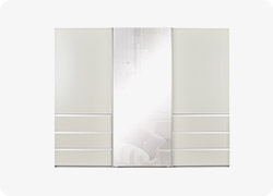 Kleiderschrank