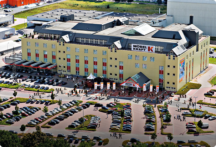 Außenaufnahme vom Möbel Kraft Einrichtungshaus in Buchholz i. d. Nordheide