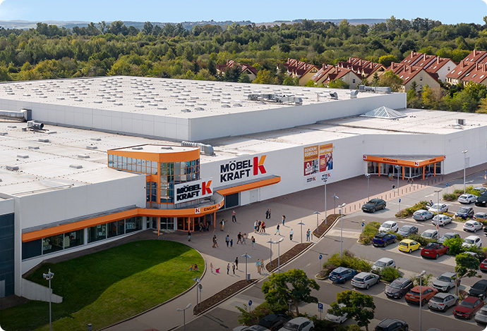 Außenaufnahme vom Möbel Kraft Einrichtungshaus in Dresden