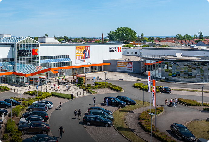 Außenaufnahme vom Möbel Kraft Einrichtungshaus in Erfurt (Elxleben)