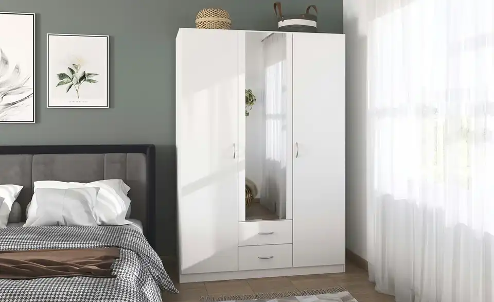 Drehtürenschrank, in Wohnsituation