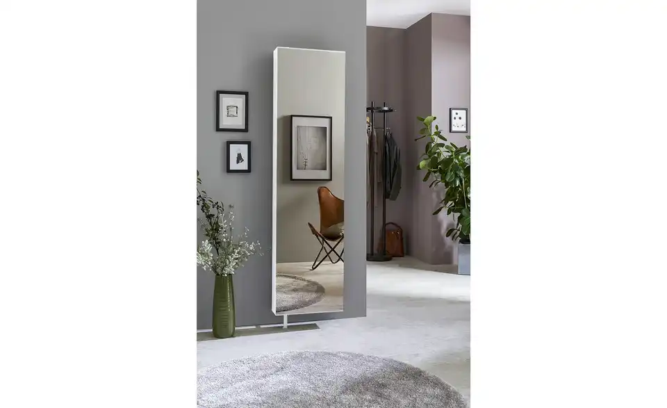 Schuh- und Mehrzweckschrank, in Wohnsituation