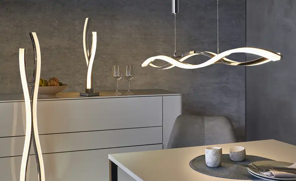KHG LED-Pendelleuchte, chrom `Wavy´, in Wohnsituation