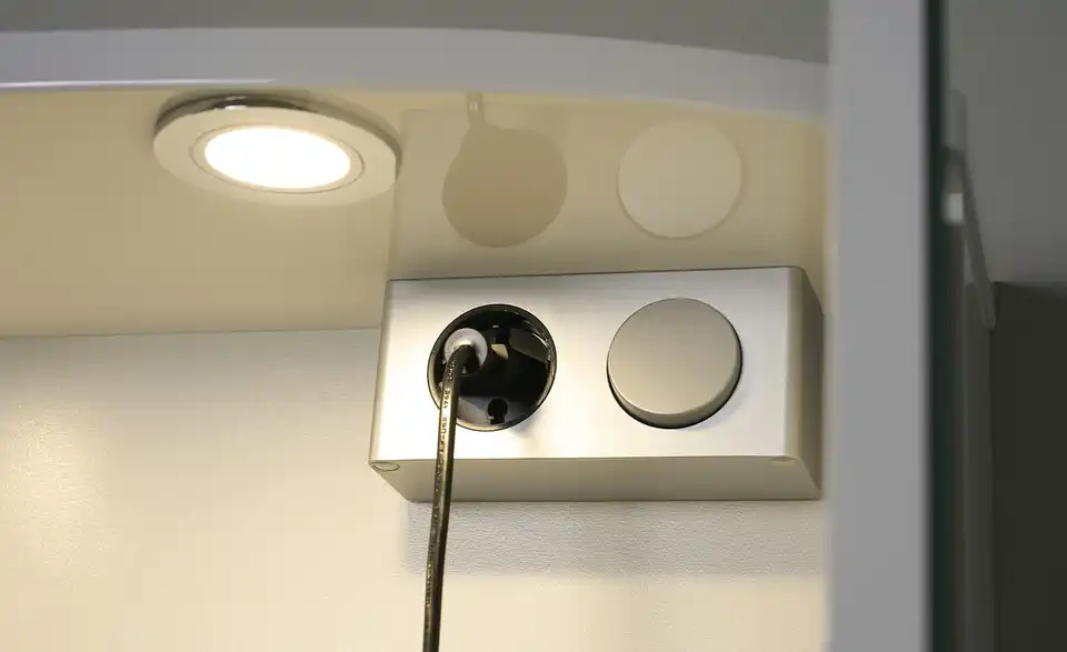 Spiegelschrank, Detailansicht