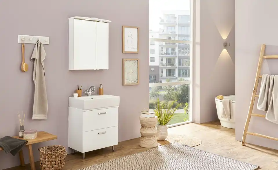 Spiegelschrank, in Wohnsituation