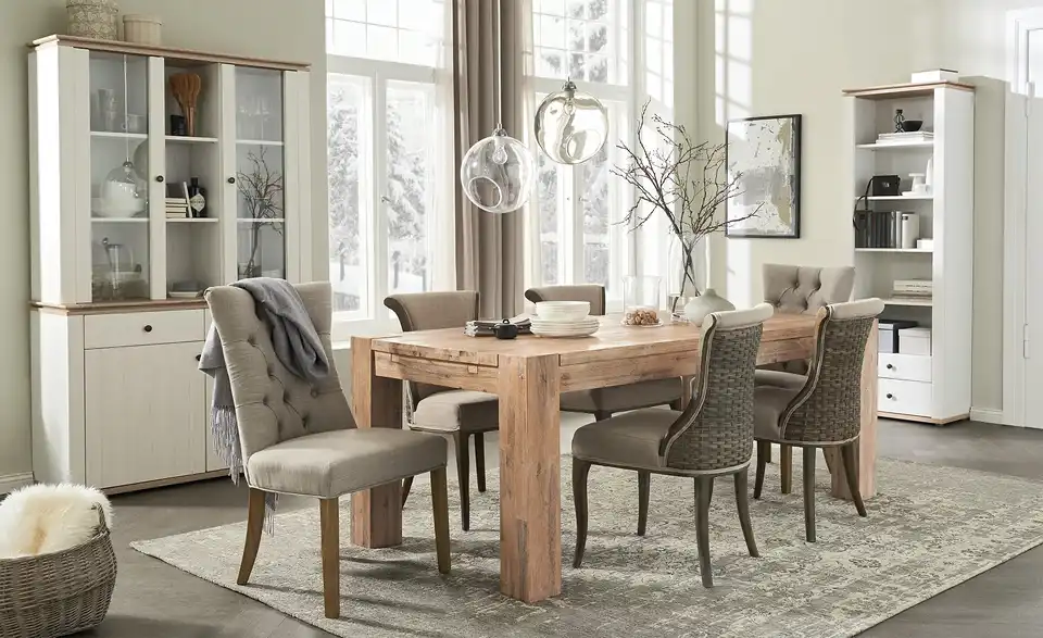 Stuhl, in Wohnsituation