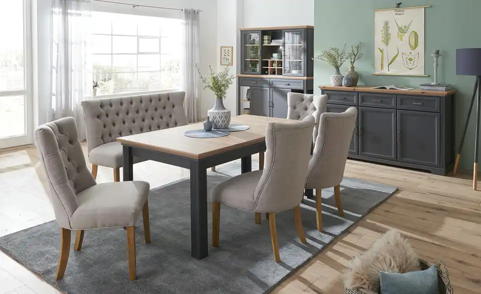 Stuhl, in Wohnsituation