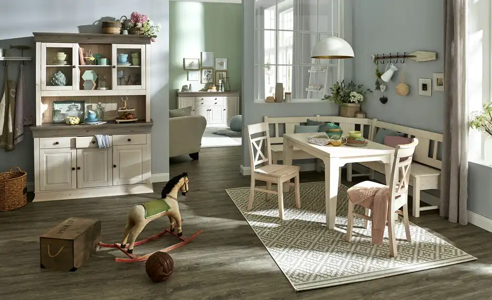 Leiterregal, in Wohnsituation