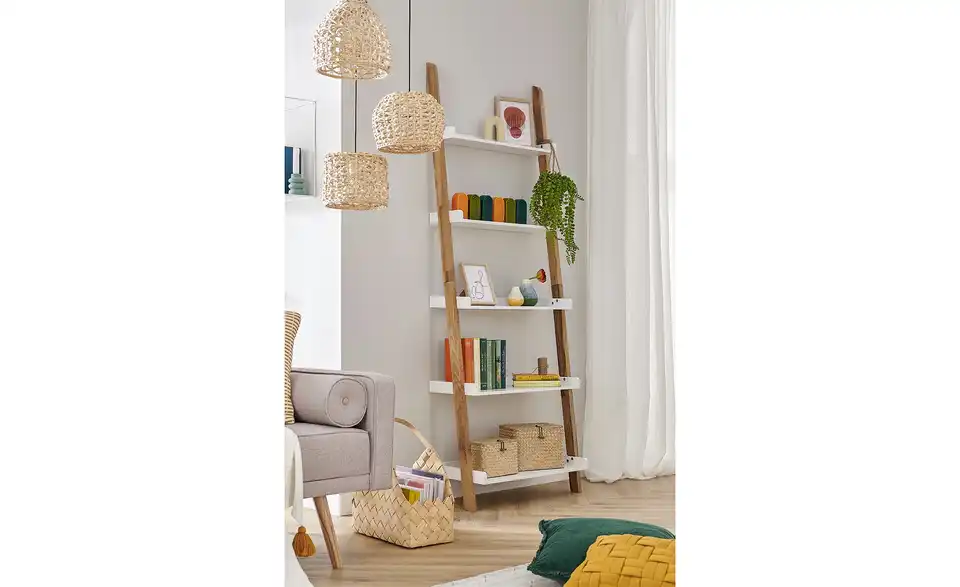 Leiterregal, in Wohnsituation