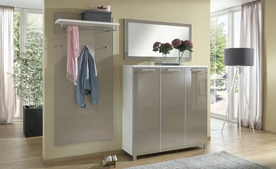 Schuhkommode, in Wohnsituation
