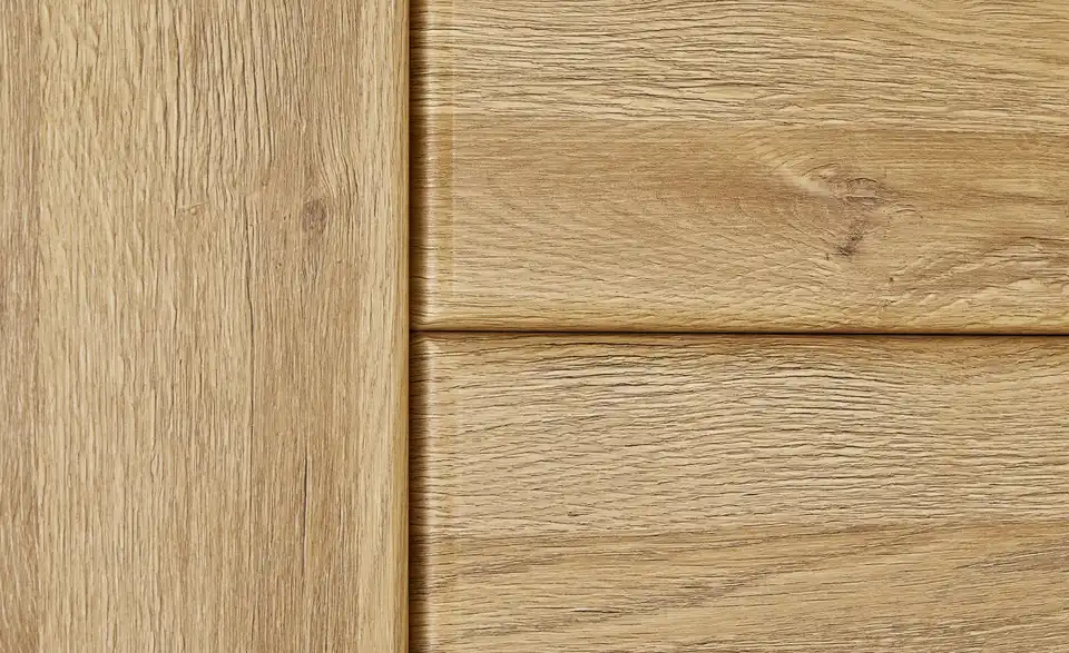 Garderobenschrank, Detailansicht