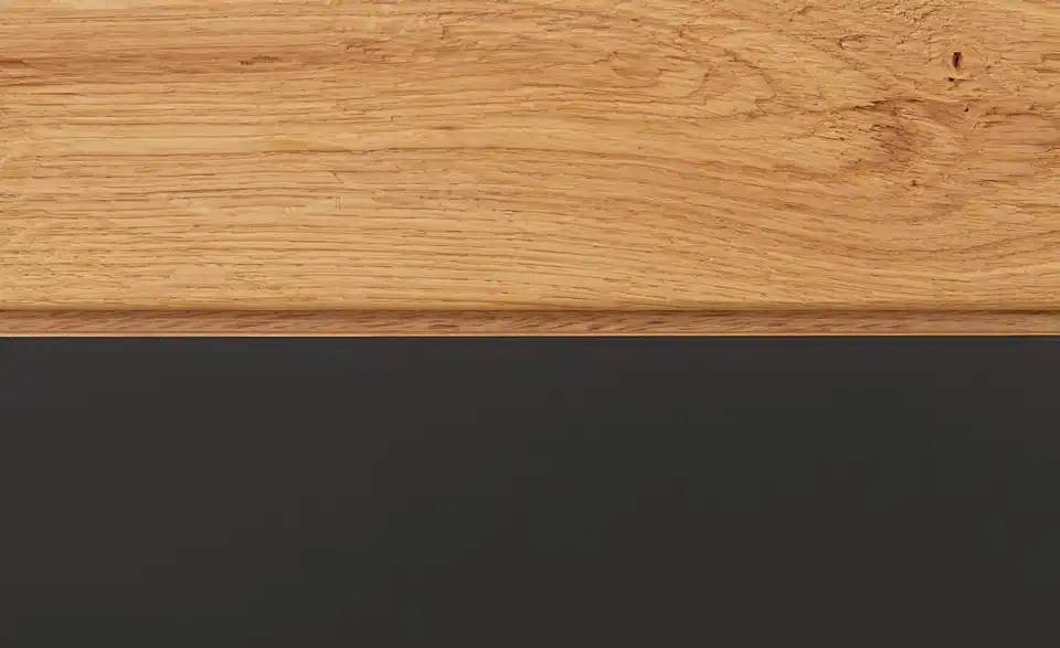 Garderobenschrank, Detailansicht