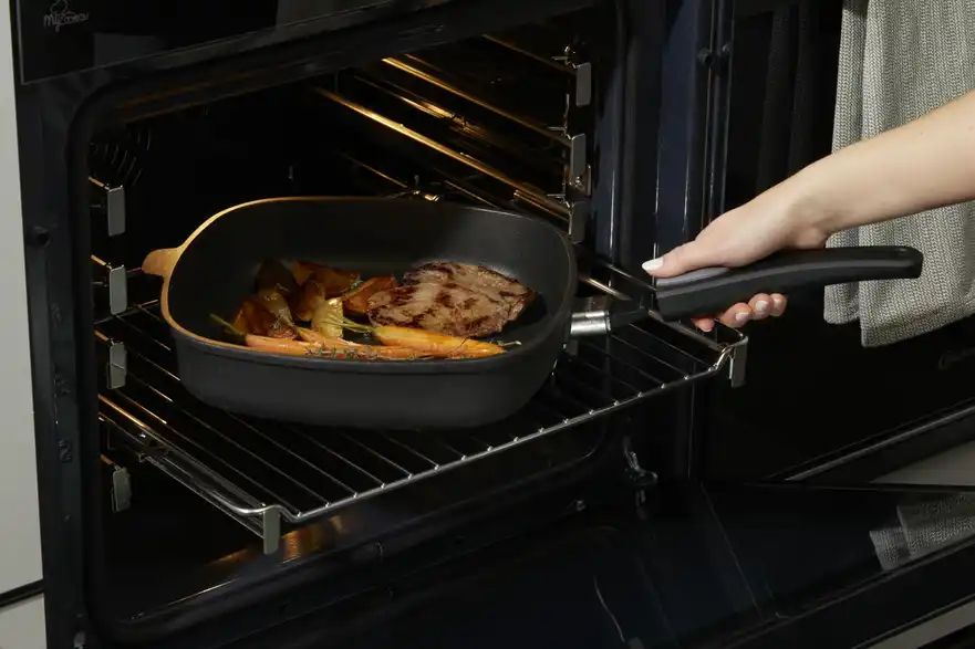 Meisterkoch Pfanne rechteckig 28 cm Titanium, in Wohnsituation