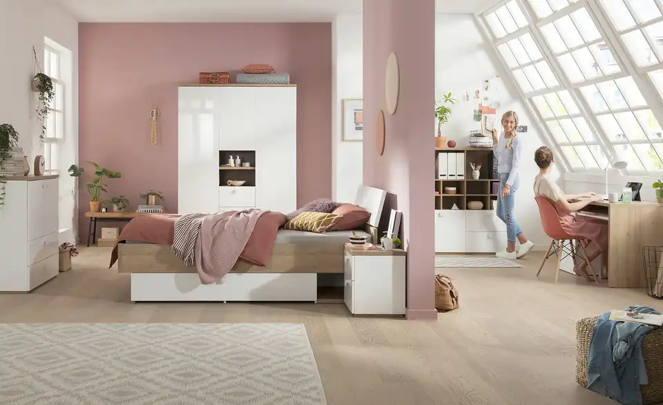 Bett, in Wohnsituation