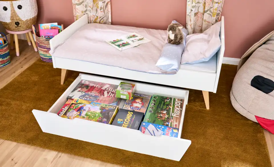pinio Kinderbett Swing, in Wohnsituation
