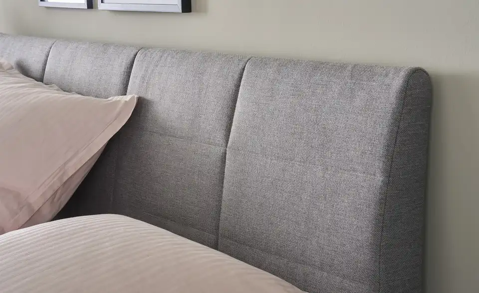 Boxspringbett mit Bettkasten und Topper, Detailansicht