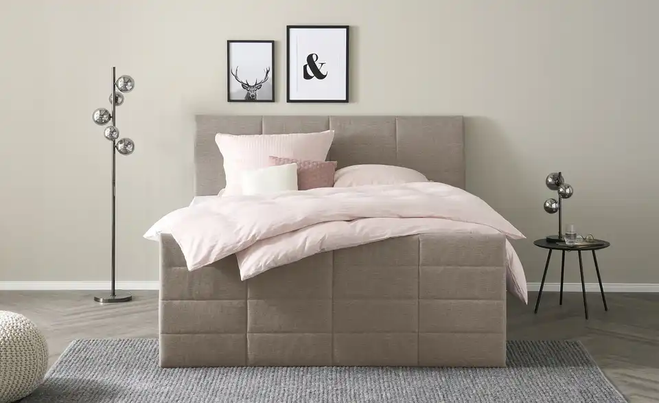 Boxspringbett mit Bettkasten und Topper, Frontansicht
