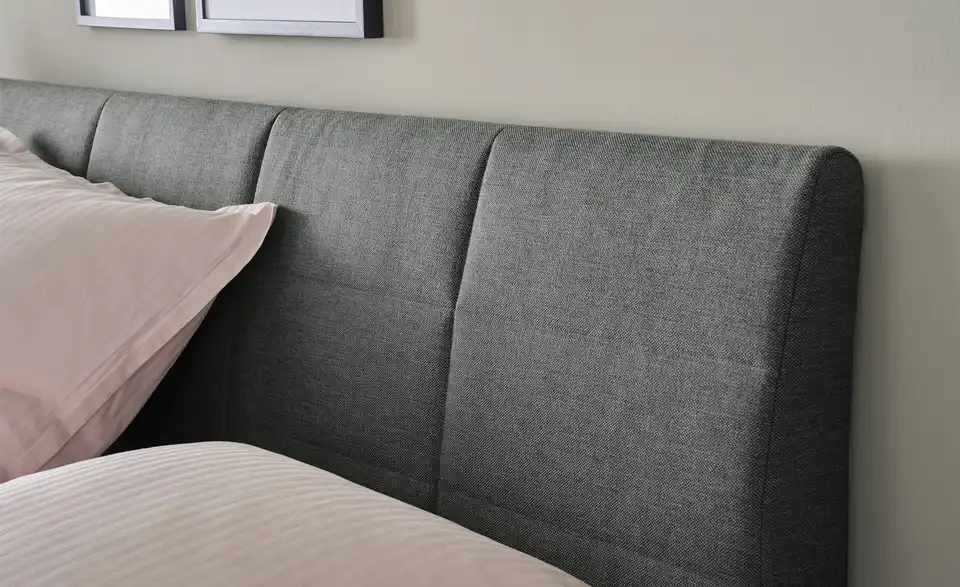 Boxspringbett mit Bettkasten und Topper, Detailansicht
