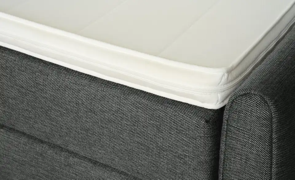 Boxspringbett mit Bettkasten und Topper, Detailansicht