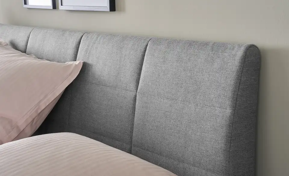 Boxspringbett mit Bettkasten und Topper, Detailansicht