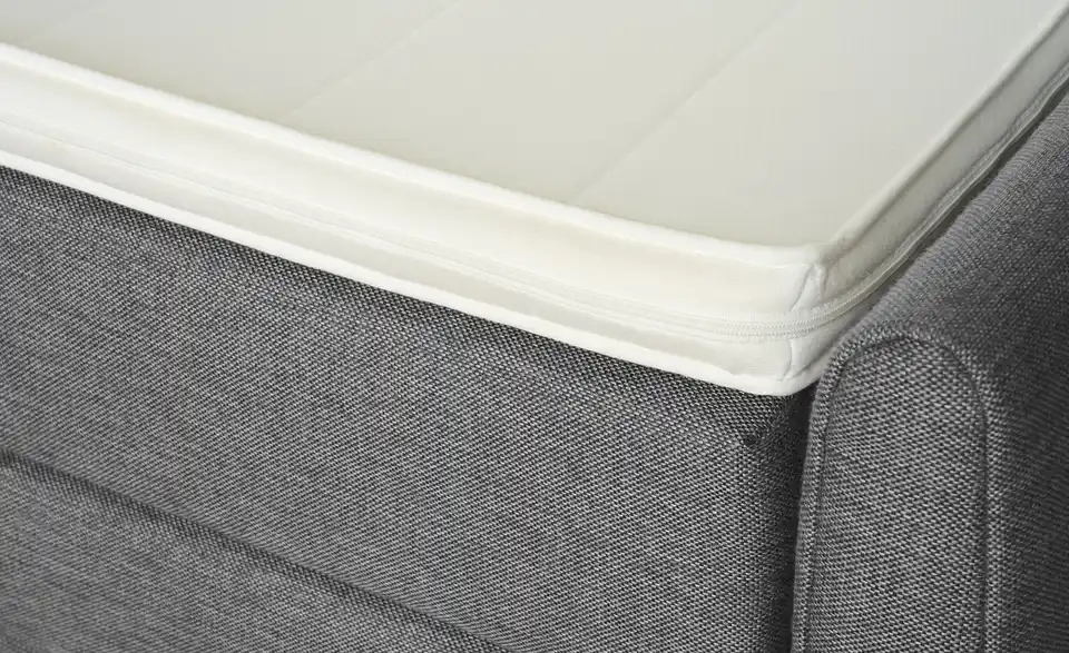 Boxspringbett mit Bettkasten und Topper, Detailansicht
