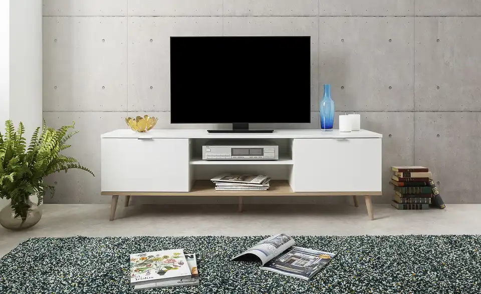TV-Lowboard, in Wohnsituation
