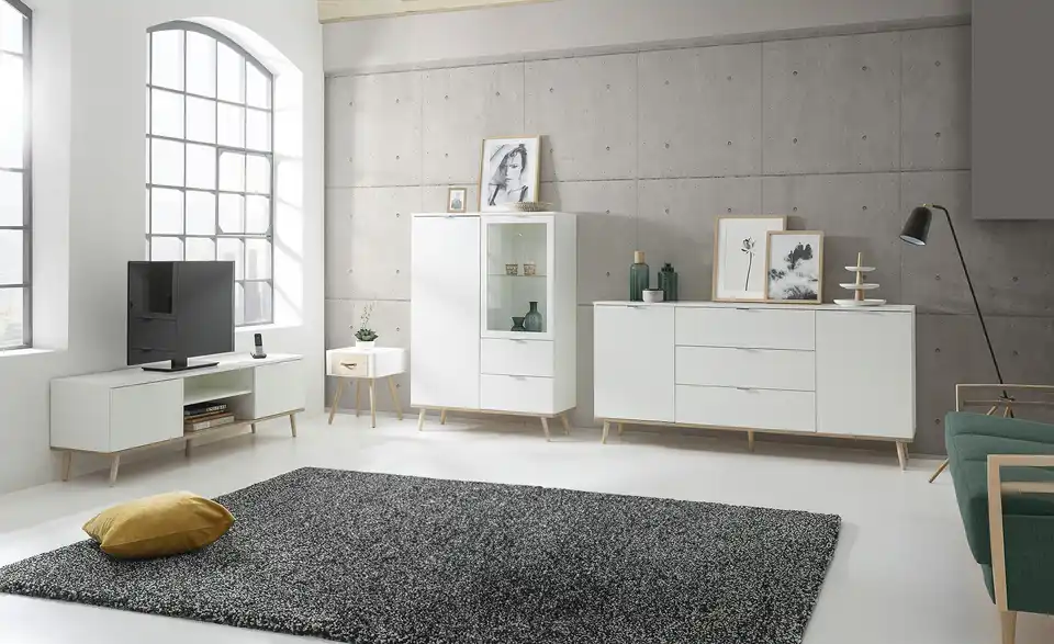 TV-Lowboard, in Wohnsituation