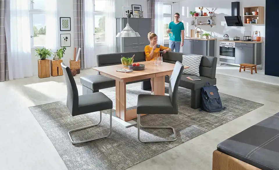 Woodford Freischwinger Lance, in Wohnsituation