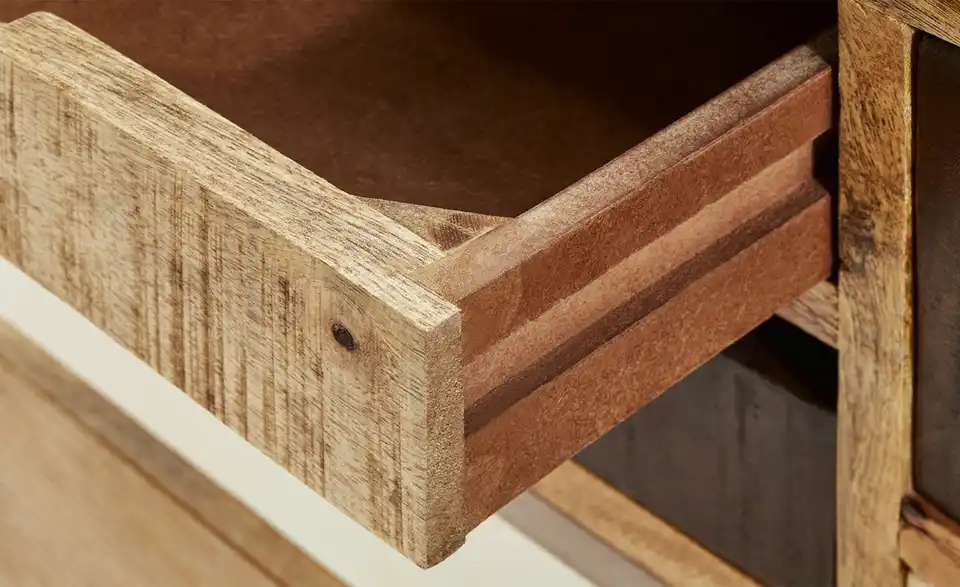 Kommode, Detailansicht