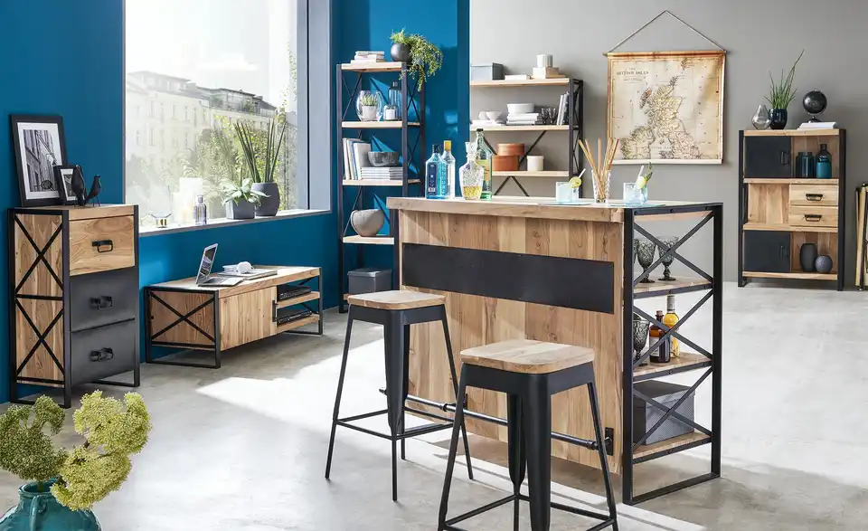 Bar, in Wohnsituation