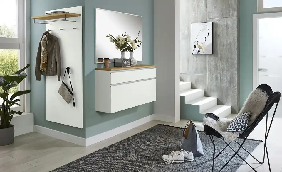 Garderobenpaneel, in Wohnsituation