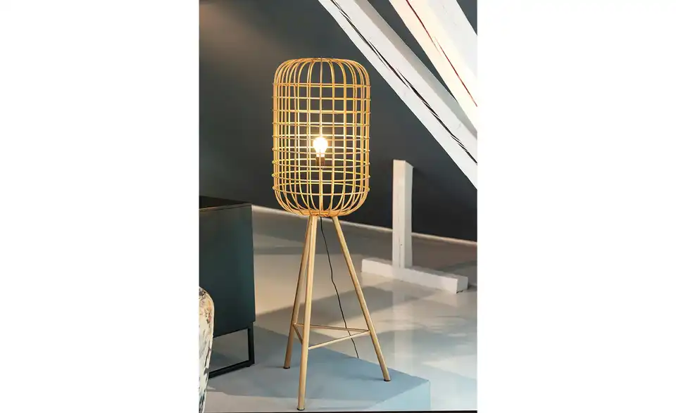 Stehleuchte, 1-flammig, Metallschirm, in Wohnsituation