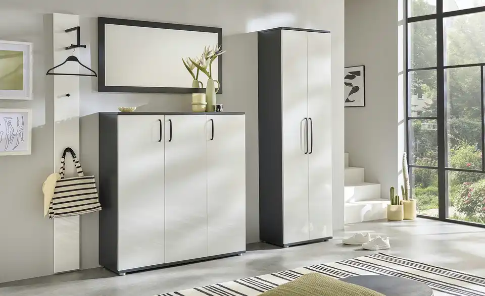 Garderobenpaneel, in Wohnsituation