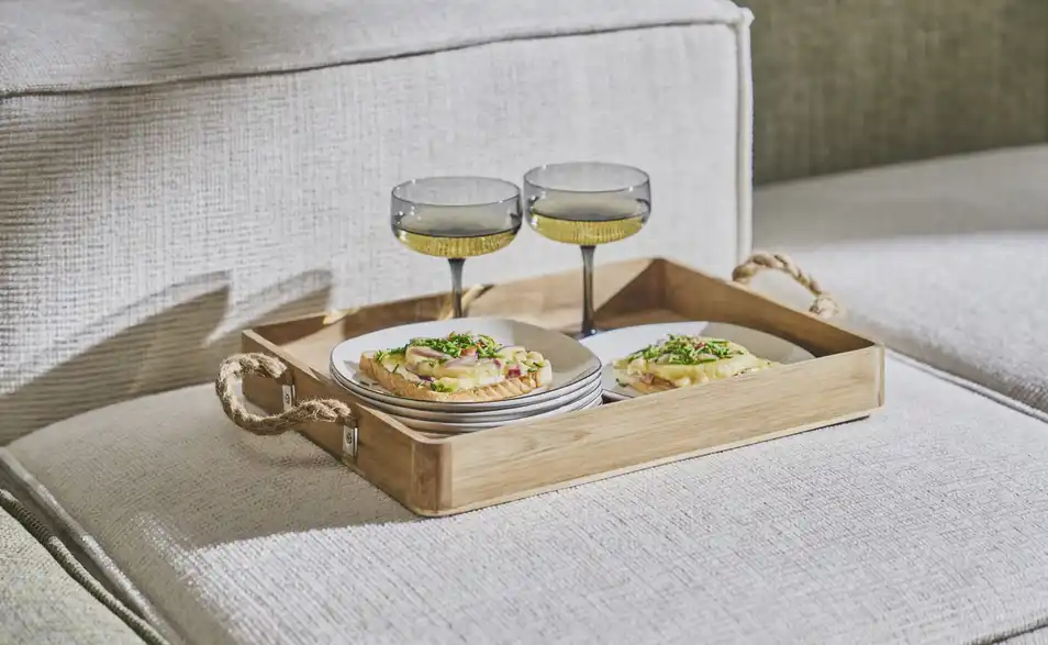 KHG Tablett Akazie, in Wohnsituation