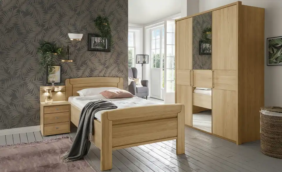 Woodford Komfortbett teilmassiv, in Wohnsituation