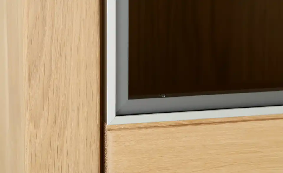 Woodford Vitrine Solano, Detailansicht
