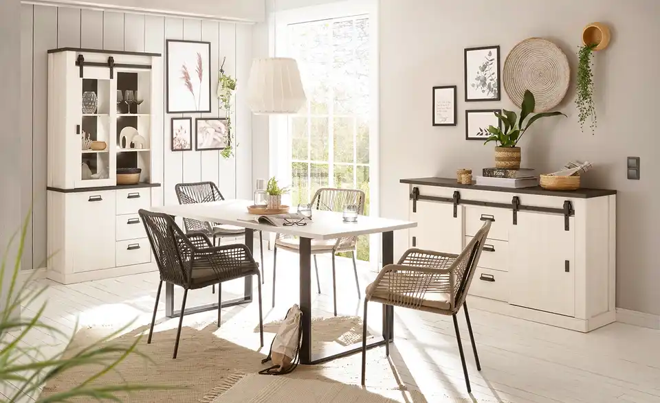 Vitrine, in Wohnsituation