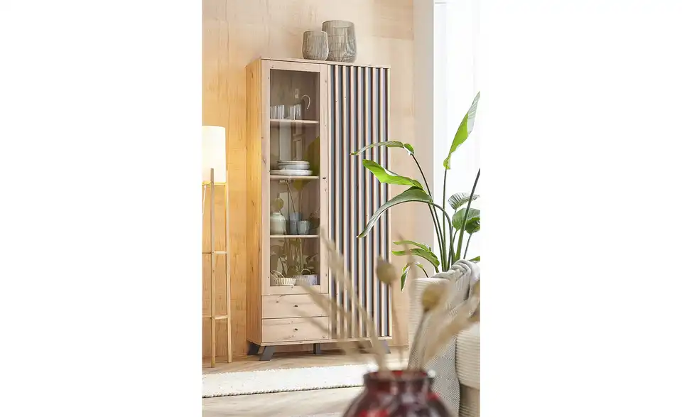 Vitrine, in Wohnsituation