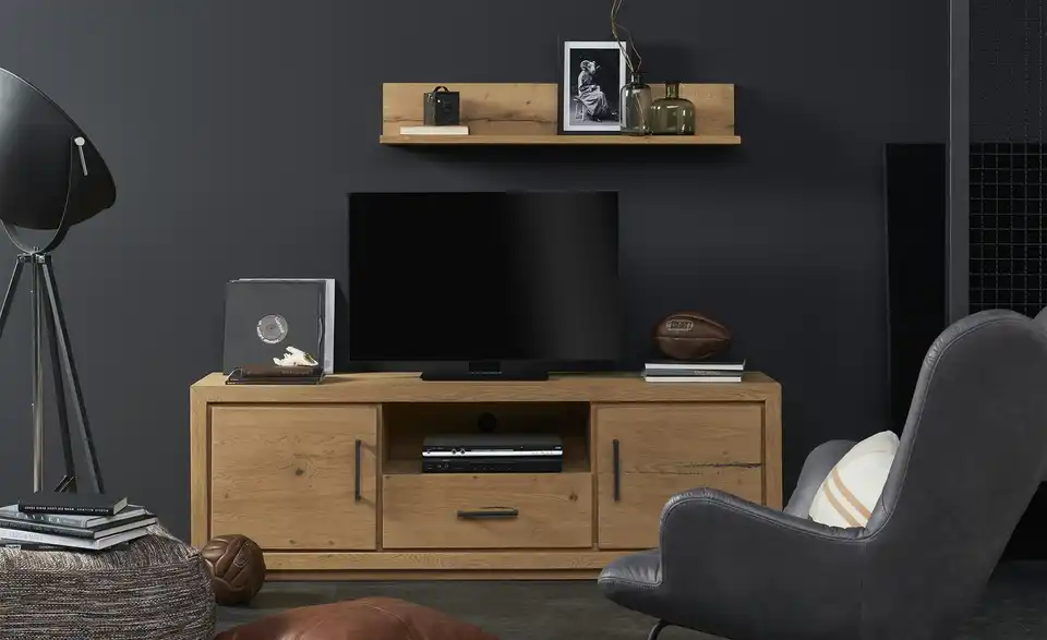 Gray & Jones TV-Lowboard Black Coast One, in Wohnsituation