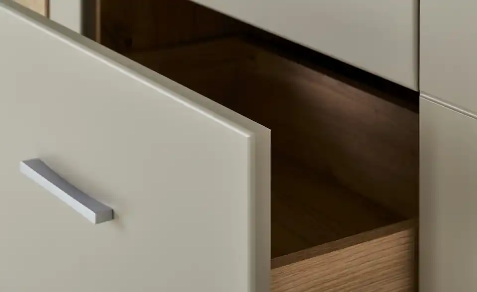 Kommode, Detailansicht