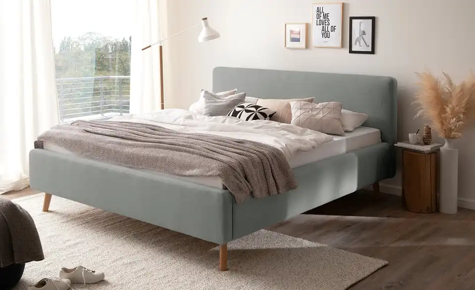 Polsterbett mit Bettkasten, in Wohnsituation