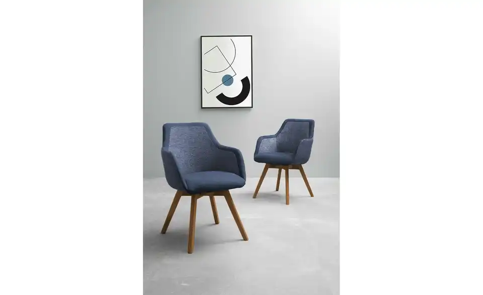 Dine + Mine Armlehnstuhl Corby mit Massivholzgestell, in Wohnsituation