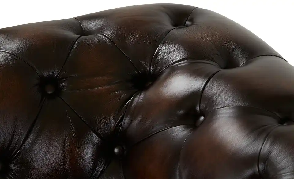 Primo Recamiere Chesterfield, Naht