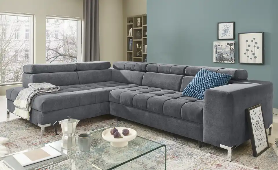 Ecksofa mit verstellbaren Kopfstützen, in Wohnsituation