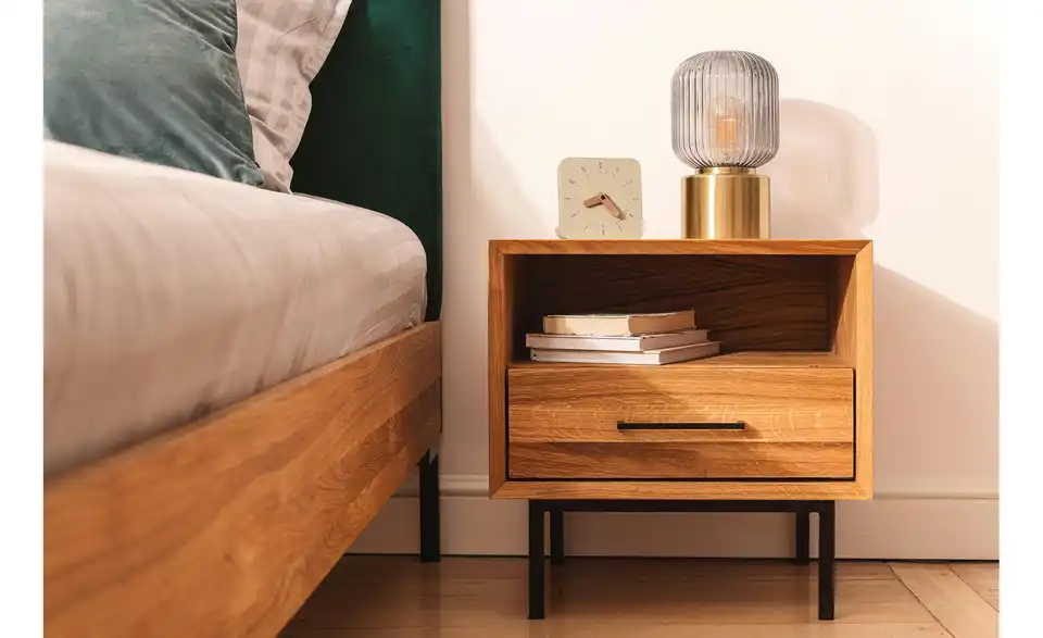 Nachttisch 1 Schub & 1 Fach, in Wohnsituation