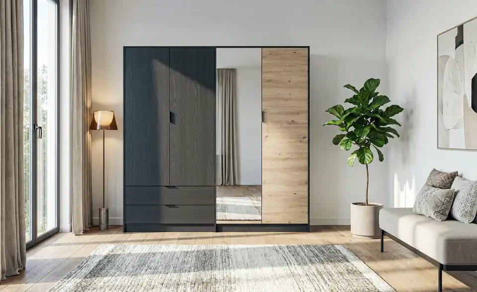 Drehtürenschrank, in Wohnsituation