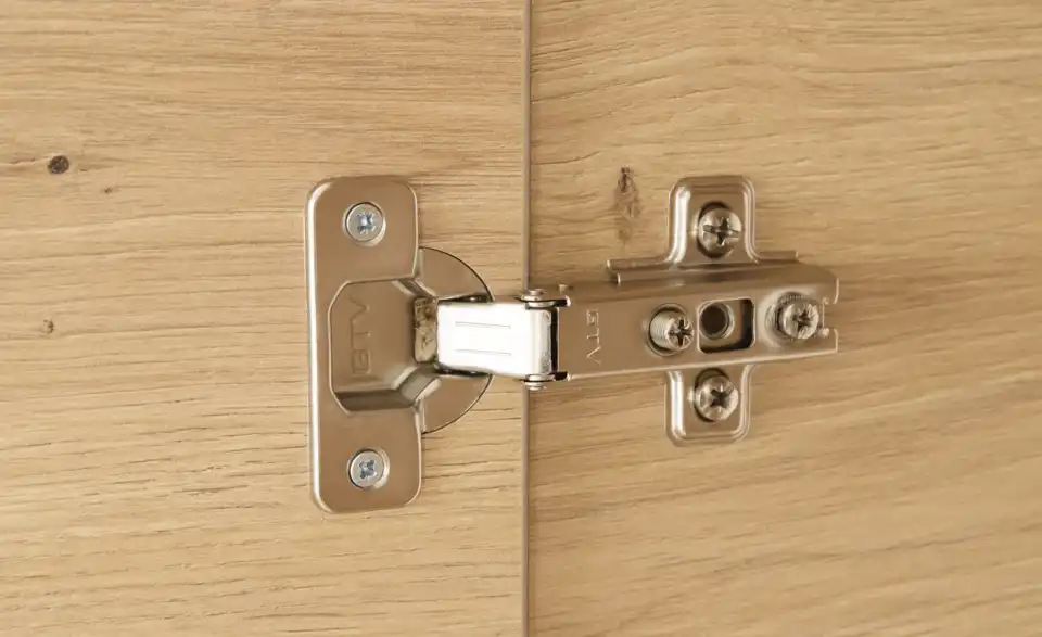 Drehtürenschrank, Detailansicht
