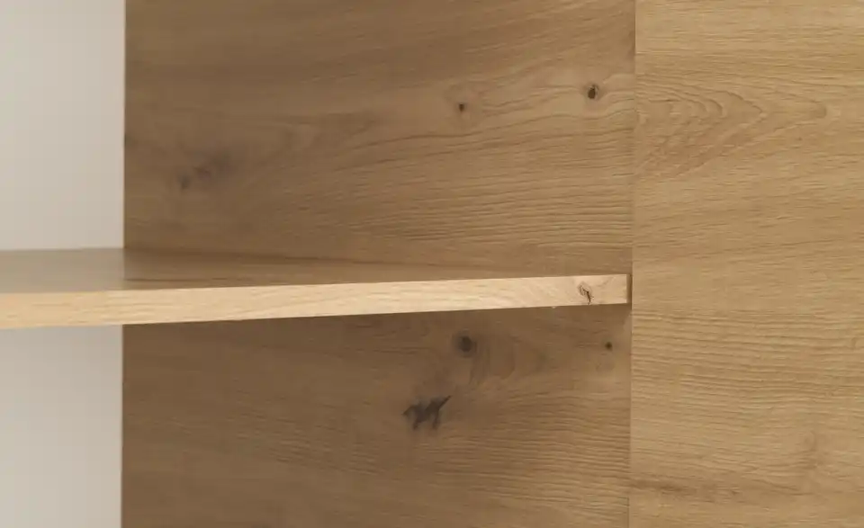 Drehtürenschrank, Detailansicht