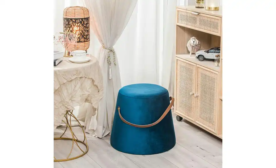 Pouf, in Wohnsituation